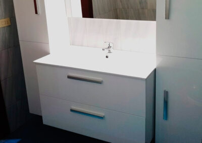 Mueble de Baño Plus blanco , dos columna de baño